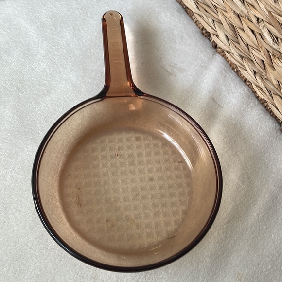 Vintage Pyrex Vision Cookware Amber Brown 7” Frying Skillet Pan - Picture 8 of 8
